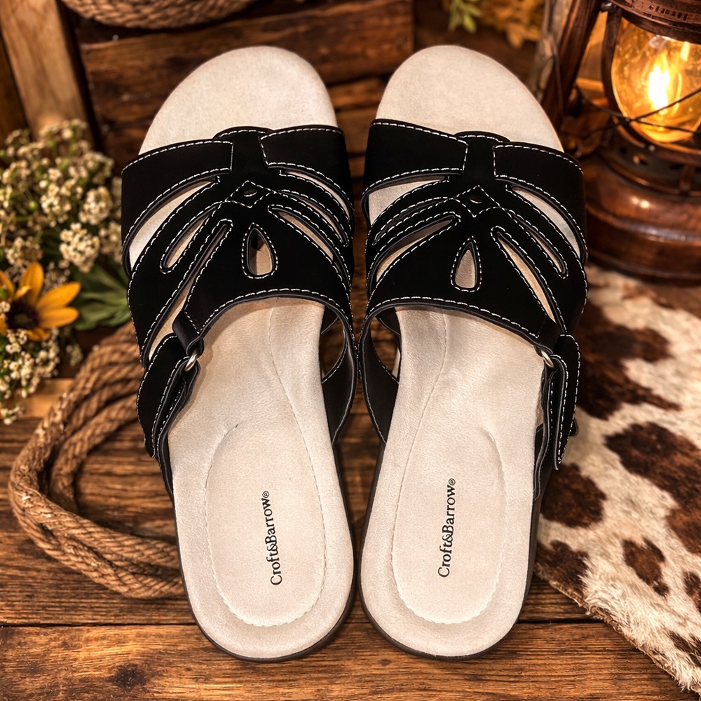 Croft & Barrow Black and Cream Women's Sandals
